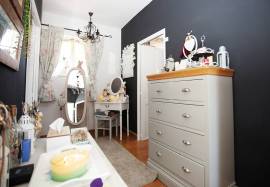 Charmante Propriete en Pierre a Deux Pas des Commerces, dans une Bastide de Prestige