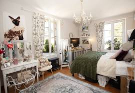 Charmante Propriete en Pierre a Deux Pas des Commerces, dans une Bastide de Prestige