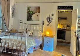 Charmante Propriete en Pierre a Deux Pas des Commerces, dans une Bastide de Prestige