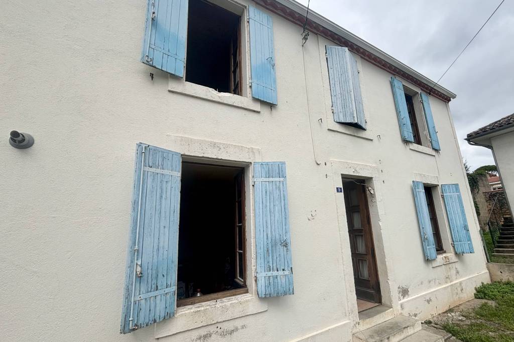 Charmante maison avec garage