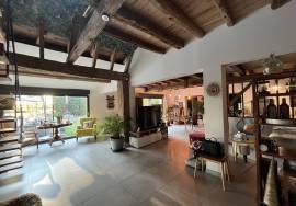 Renovation recente d\'une ferme et de sa grange attenant Renovation recente d\'une ferme et de sa grange attenant