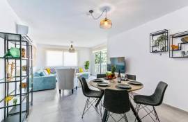 Charming 3 Bedroom Apartment - Peyia, Paphos