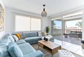 Charming 3 Bedroom Apartment - Peyia, Paphos