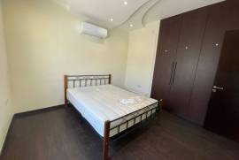 Top Floor 3 Bedroom Apartment - Universal, Paphos