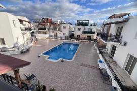 Top Floor 3 Bedroom Apartment - Universal, Paphos