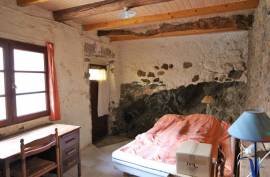 5 room, 136m2 Village house for sale in Roquessels - 125 000 € * 5 room, 136m2 Village house for sale in Roquessels - 125 000 € *