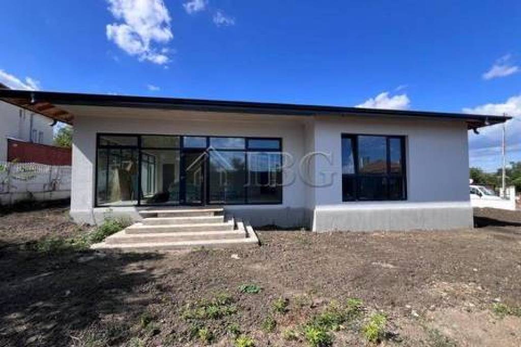 Single-Storey Private House for Sale | 12 km to Sunny Beach