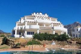 ENCANTADOR APARTAMENTO DE 2 DORMITORIOS EN ALQUILER A LARGO Y CORTO PLAZO EN ALOHA, NUEVA ANDALUCÍA