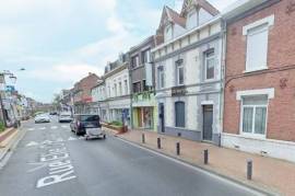 Dpt Pas de Calais (62), à HENIN BEAUMONT centre, immeuble de 200m² avec terrasse et jardin