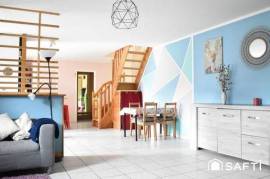 Maison 2en1 : vie privée + activité locative