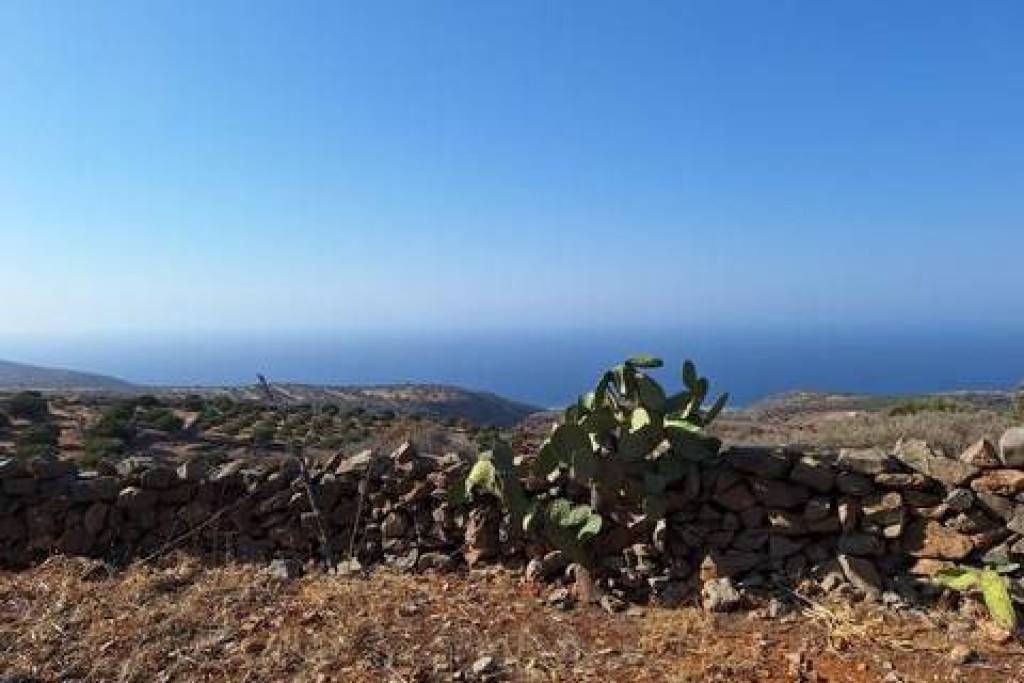 Seaview building plot in peaceful Cretan village