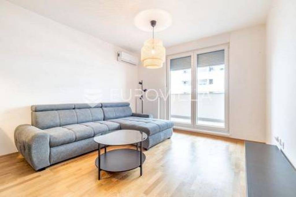 Zagreb, Špansko, modern two-room apartment, FIRST RENT, parking