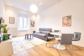 Zagreb, Center, beautiful newly renovated two-bedroom apartment, NKP 51 m2