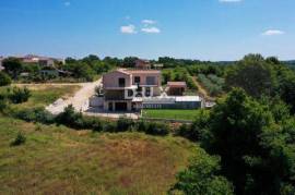 ISTRIA, VIŠNJAN - House with swimming pool on the edge of the village