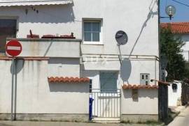 MEDULIN, ISTRIA - OPPORTUNITY! Stone house in the city center