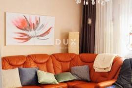 ZAGREB, DUBRAVA - A spacious house on three floors with a yard, a sauna and the possibility of three apartments