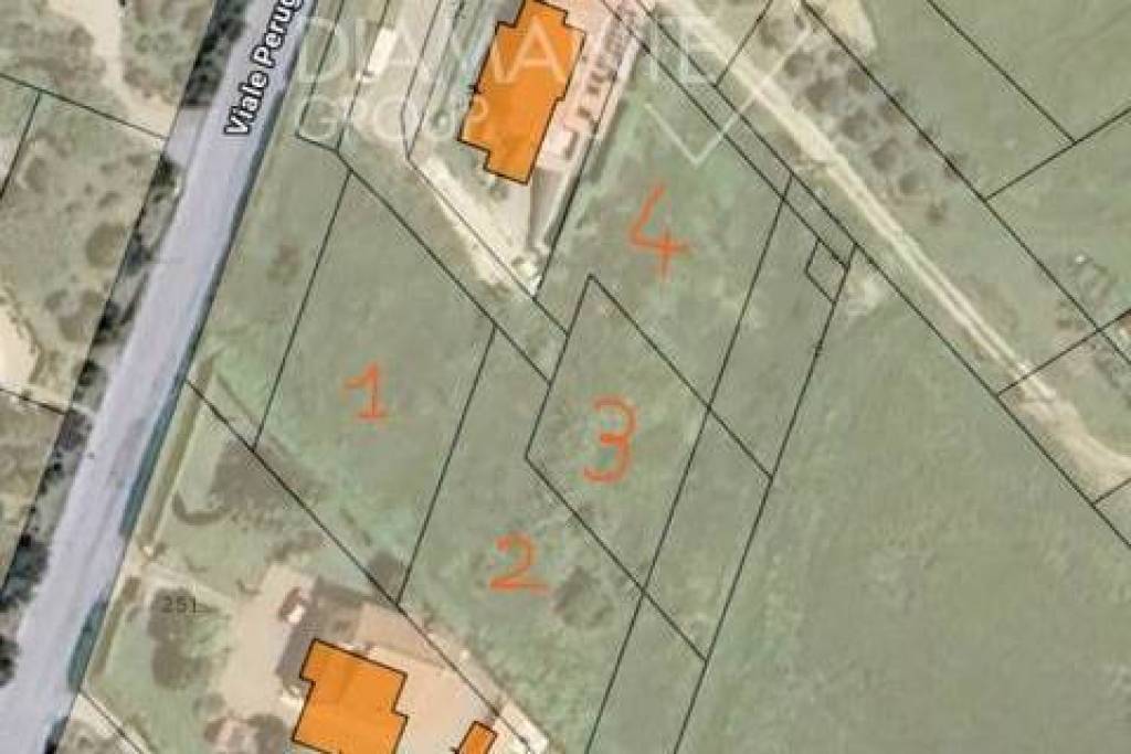 CDL1805 - Con scorcio del lago, lotti di terreno edificabili urbanizzati