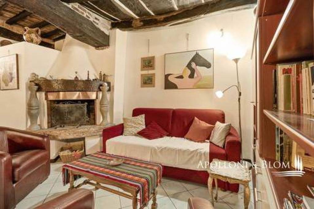 1700s characteristic retreat with fireplace – Montepulciano