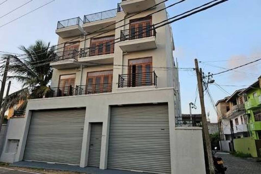 Luxury 12 Bed Condo Building For Sale In Colombo Sri