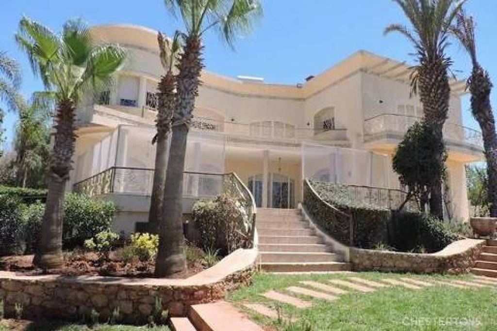 4 Bedrooms Villa in Casablanca, Morocco