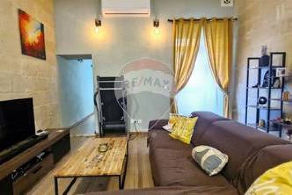 Hamrun – Modern Converted Townhouse in a Central Location