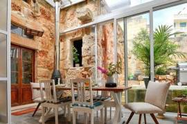 Charming 350 Year Old Converted Bakery with Modern Luxury