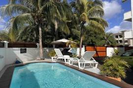RESIDENCE WITH 6 APARTMENTS, 10 MINUTES' WALK FROM FLIC EN FLAC BEACH – MAURITIUS