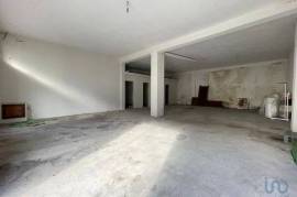 Parque de Estacionamento / Garagem / Box em Barcelos, Vila Boa e Vila Frescainha (São Martinho e São Pedro) de 118,00 m²