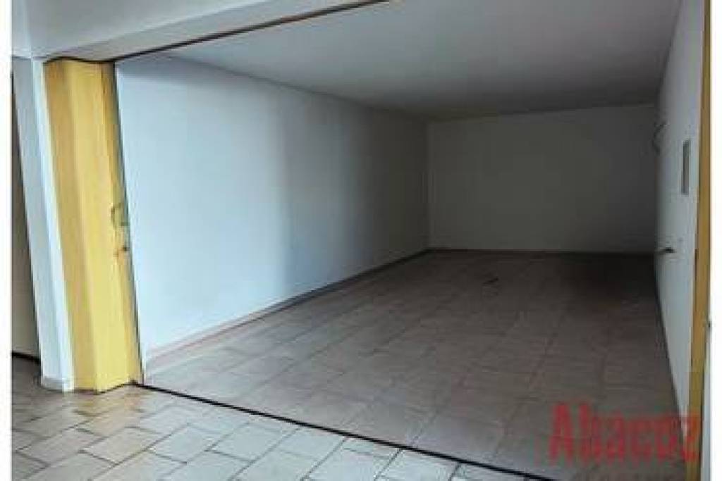 PRIVATE CLOSED GARAGE IN CENTRAL LAGOS