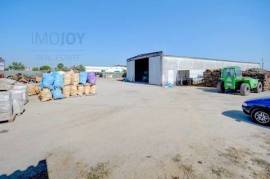 500m² Warehouse and 7 Bedroom Luxury Villa with 869m² of Construction Area in Montijo