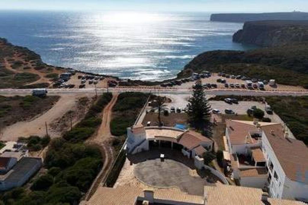 Loja / Estabelecimento Comercial T1 em Sagres de 220,00 m²
