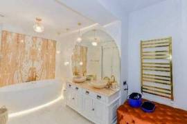 Apartment with 2 bedrooms for sale 106 sqm in Bucuresti