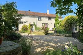 Pretty 4 Bedroomed Cottage Near Civray - €138700