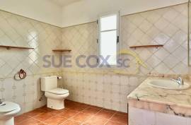 4 Bedroom Bungalow For Sale