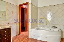 4 Bedroom Bungalow For Sale