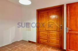 4 Bedroom Bungalow For Sale