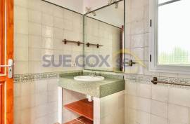 4 Bedroom Bungalow For Sale