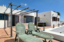 5 Bedroom Villa For Sale