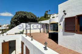 5 Bedroom Villa For Sale