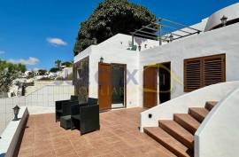 5 Bedroom Villa For Sale