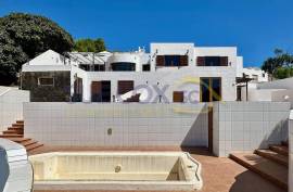 5 Bedroom Villa For Sale