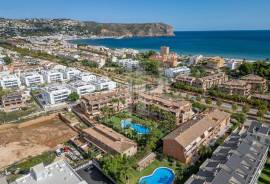 4 Bedrooms - Townhouse - For Sale