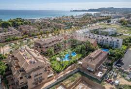 4 Bedrooms - Townhouse - For Sale