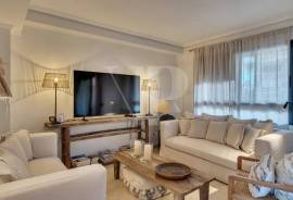 4 Bedrooms - Townhouse - For Sale