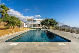5 Bedroom Villa For Sale In San Miguel LP5200