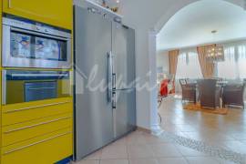 Villa in Parque La Duquesa Complex For Sale In Bahia Del Duque LP33635