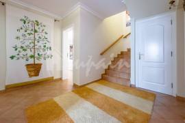 Villa in Parque La Duquesa Complex For Sale In Bahia Del Duque LP33635