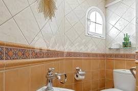 3 Bedroom Villa For Sale In Callao Salvaje LP33633