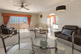 3 Bedroom Villa For Sale In Callao Salvaje LP33633