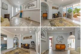 3 Bedroom Villa For Sale In Callao Salvaje LP33633